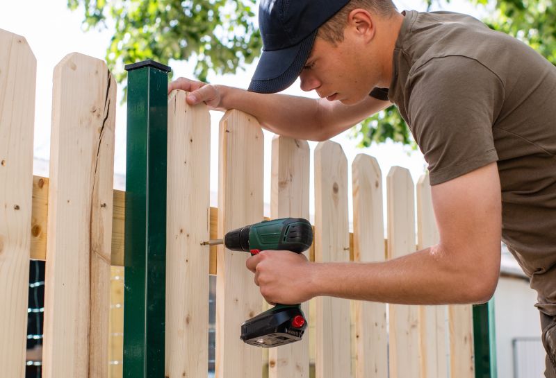 Fence Maintenance in Summer